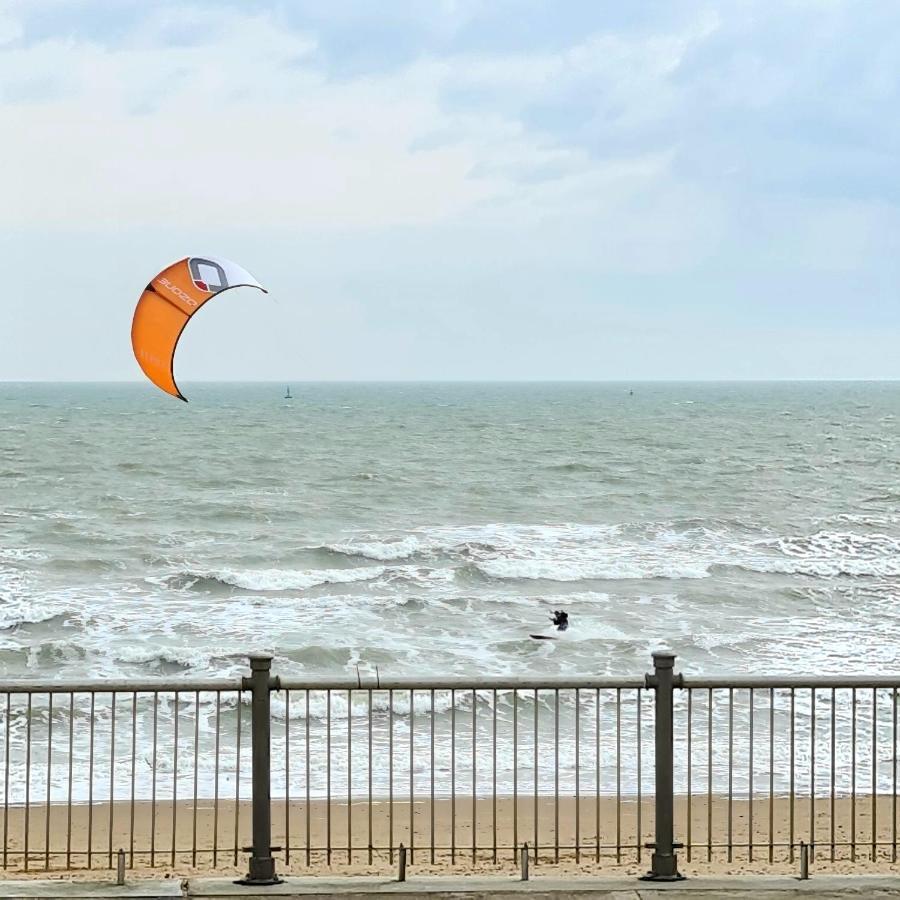 Shore Thing Beachfront Apartment Ramsgate - Sleeps 4 Ngoại thất bức ảnh